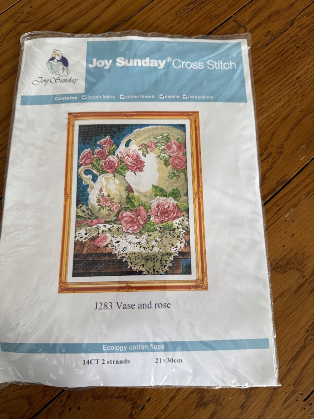 Vase & Rose 14 Count Aida Joy Sunday Cross Stitching Kit New